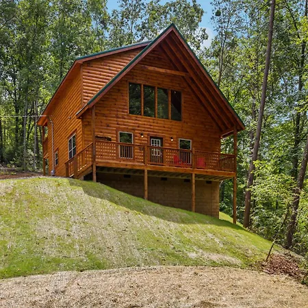 On Blackbeary Hill A Cozy 3 Bedroom Cabin Perfect For A Getaway In An Enchanting Forest Setting